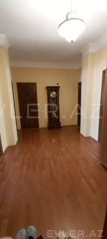 Satılır, yeni tikili