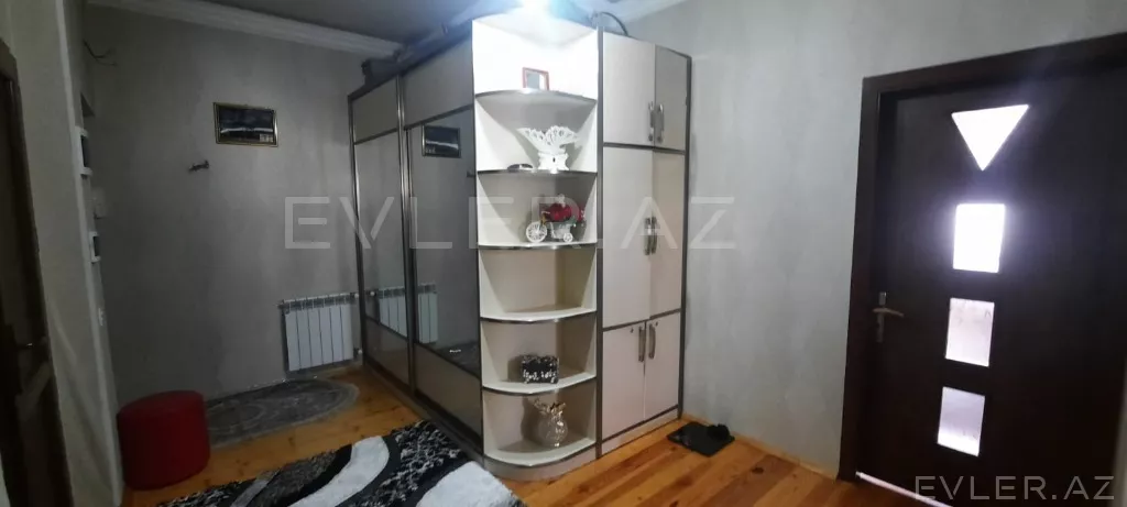 Satılır, köhnə tikili