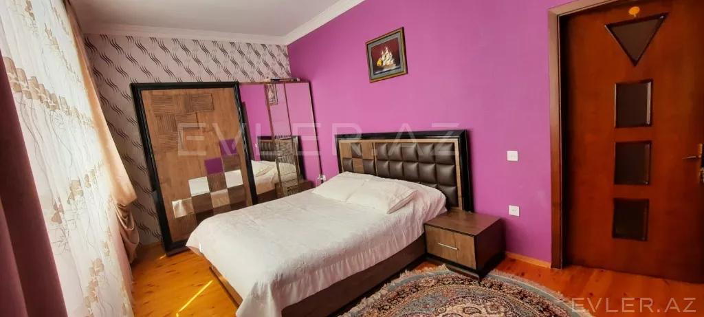 Satılır, köhnə tikili