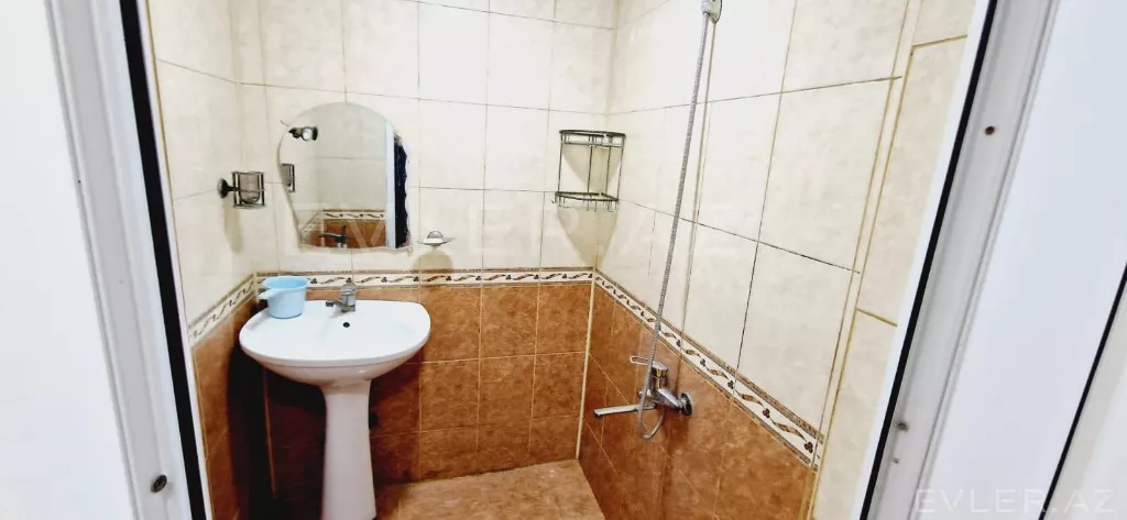 Satılır, yeni tikili