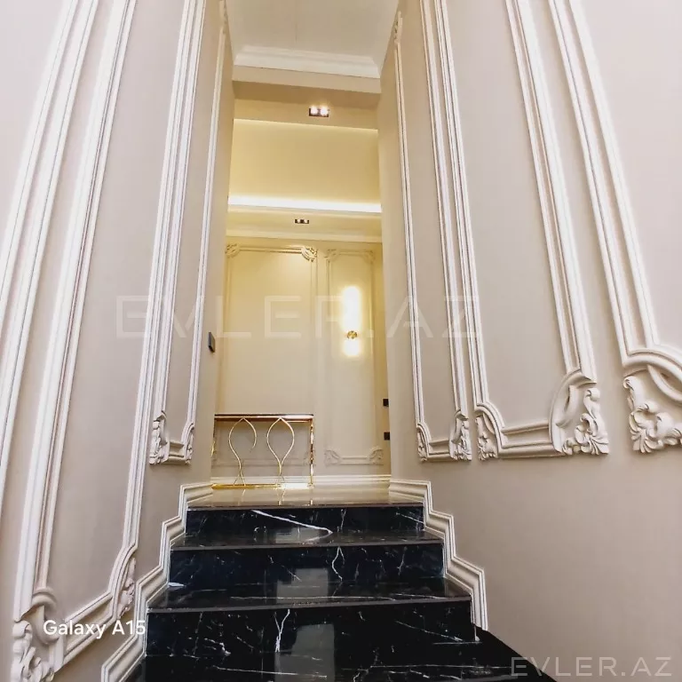 Satılır, həyət evi/villa