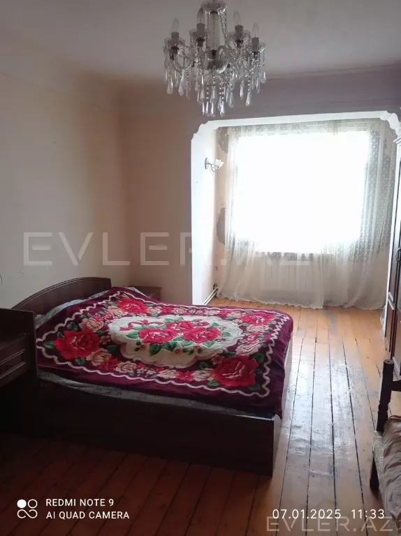 Satılır, köhnə tikili