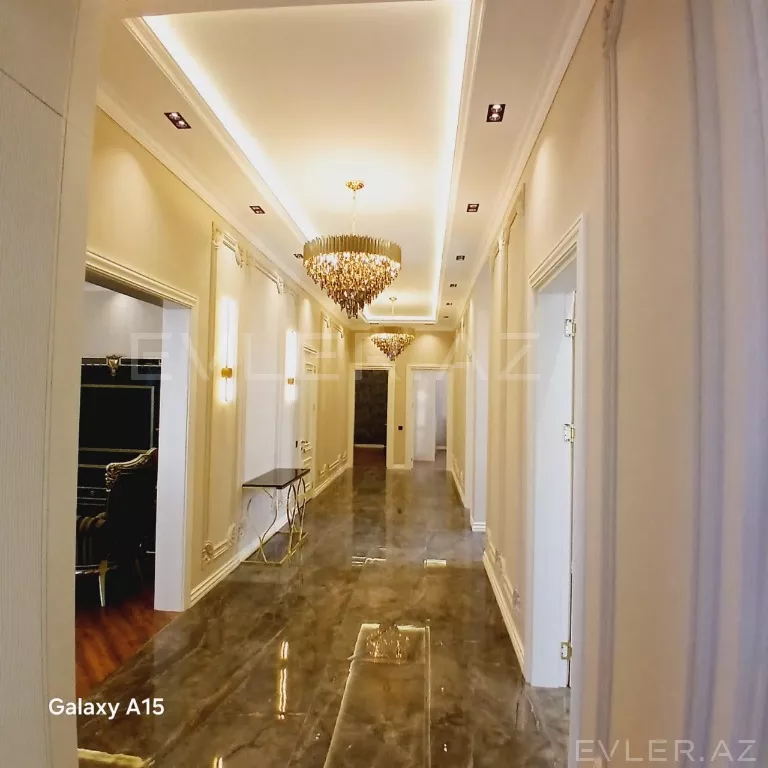 Satılır, həyət evi/villa