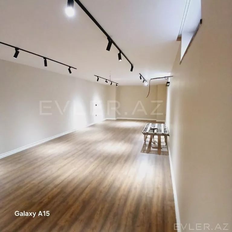 Satılır, həyət evi/villa