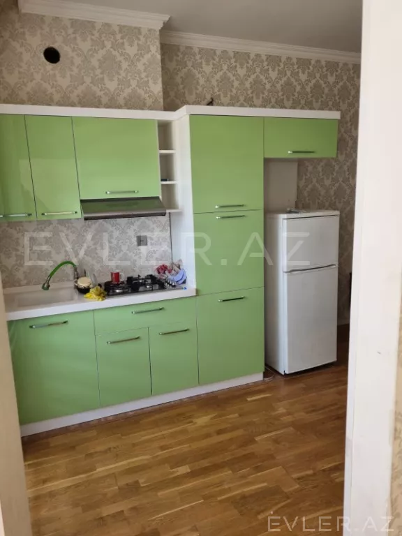 Satılır, yeni tikili