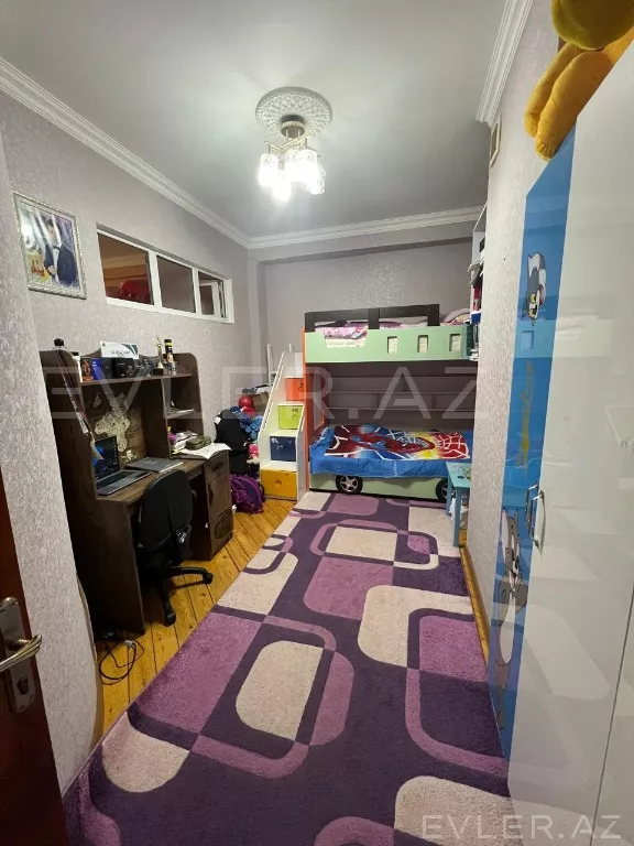 Satılır, yeni tikili