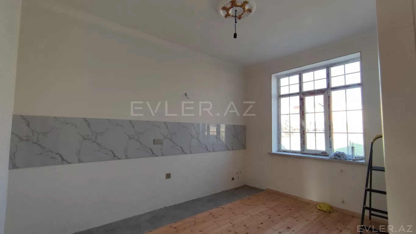 Satılır, həyət evi/villa