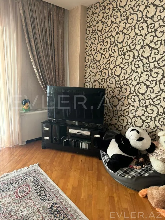 Satılır, yeni tikili