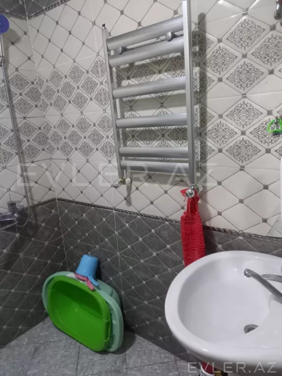 Satılır, həyət evi/villa