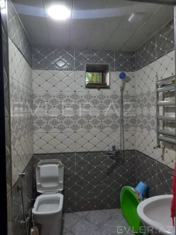 Satılır, həyət evi/villa