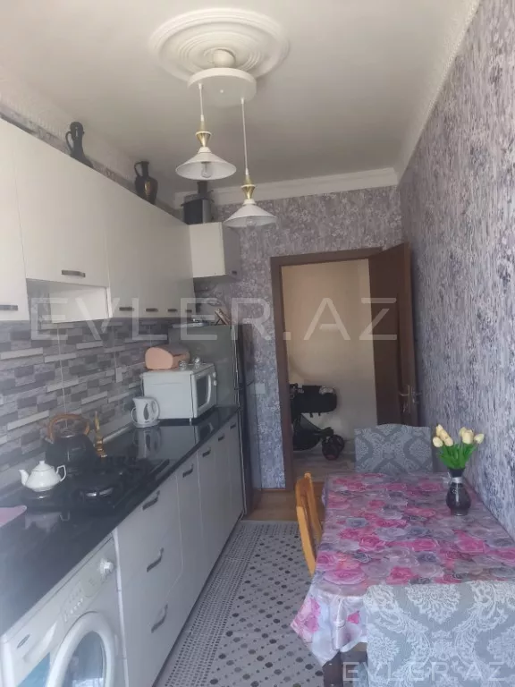 Satılır, həyət evi/villa