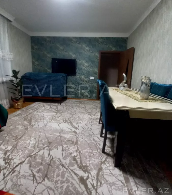 Satılır, həyət evi/villa