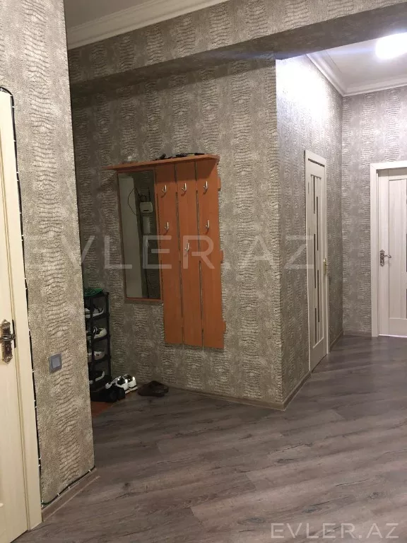 Satılır, yeni tikili