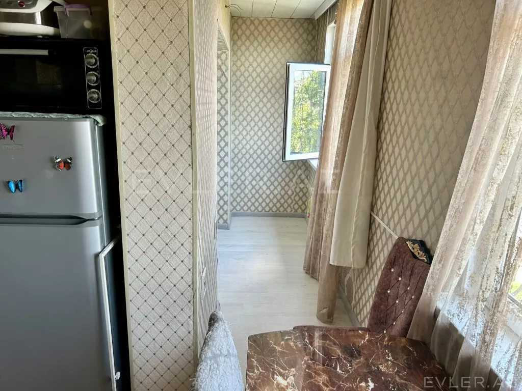 Satılır, köhnə tikili
