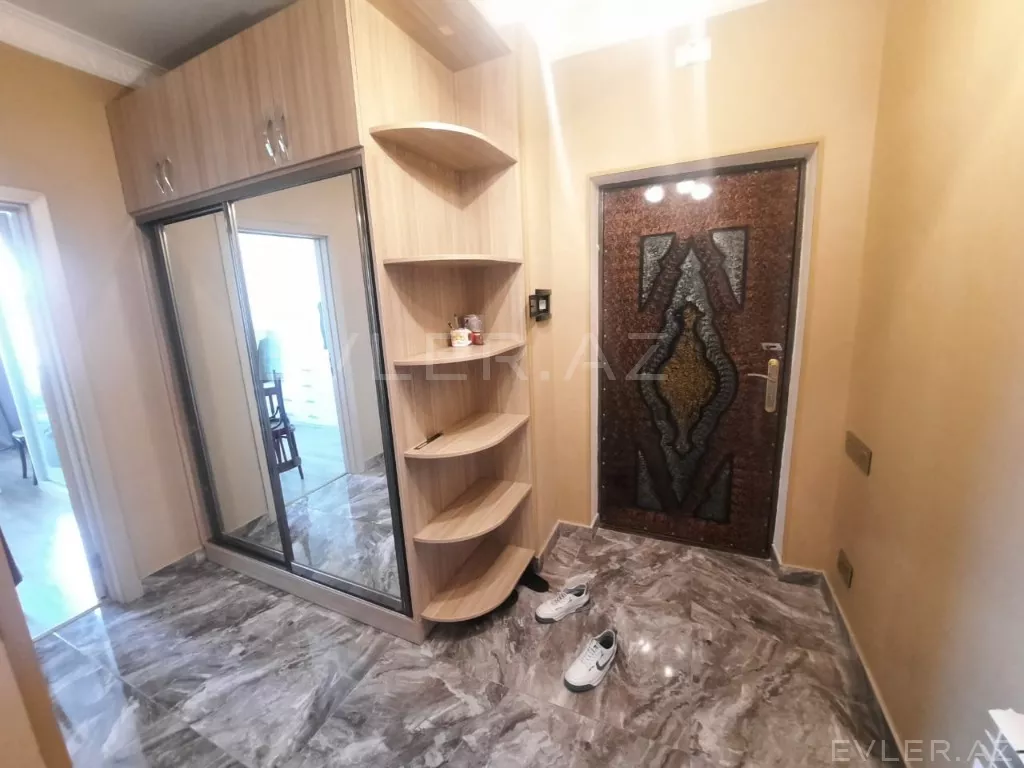 Aylıq, köhnə tikili
