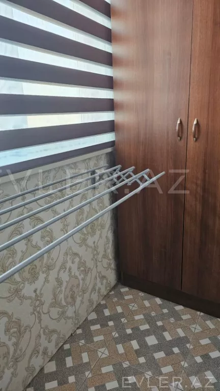 Satılır, köhnə tikili