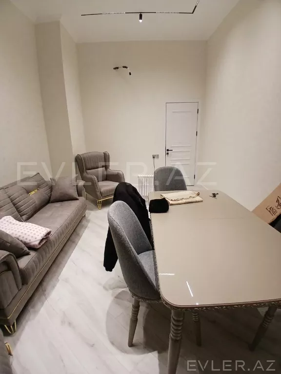 Satılır, yeni tikili