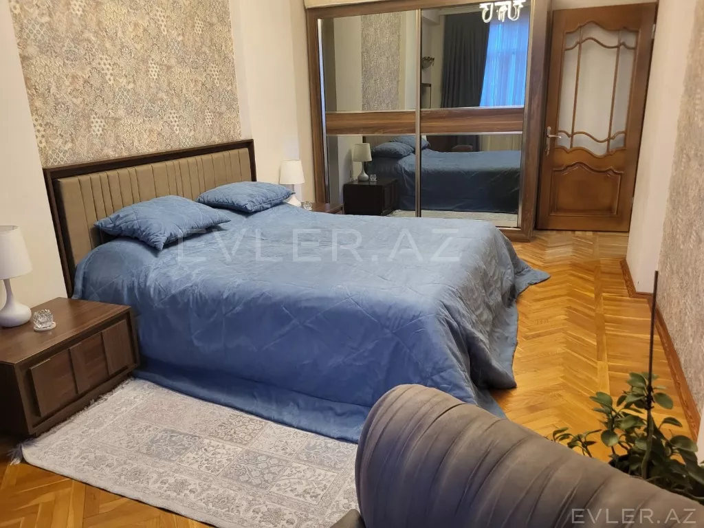 Satılır, yeni tikili