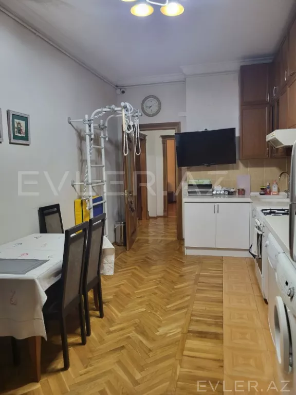 Satılır, yeni tikili