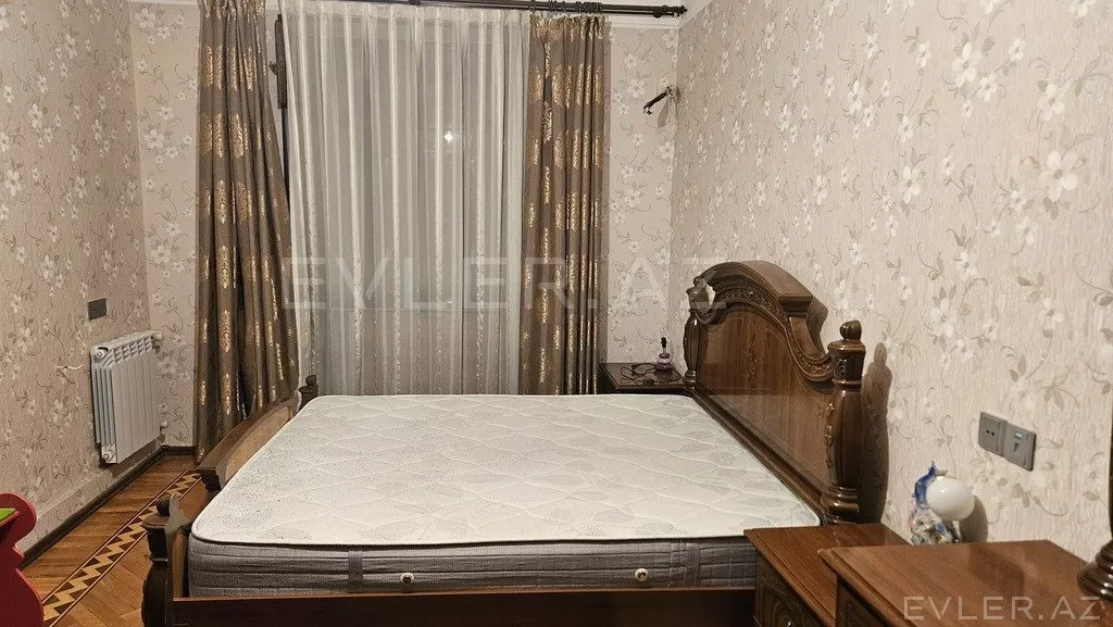 Aylıq, köhnə tikili