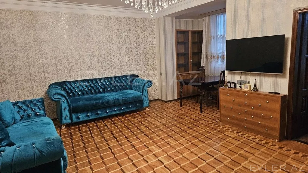 Aylıq, köhnə tikili