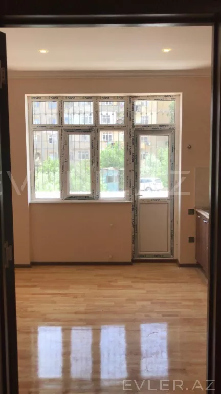 Satılır, yeni tikili