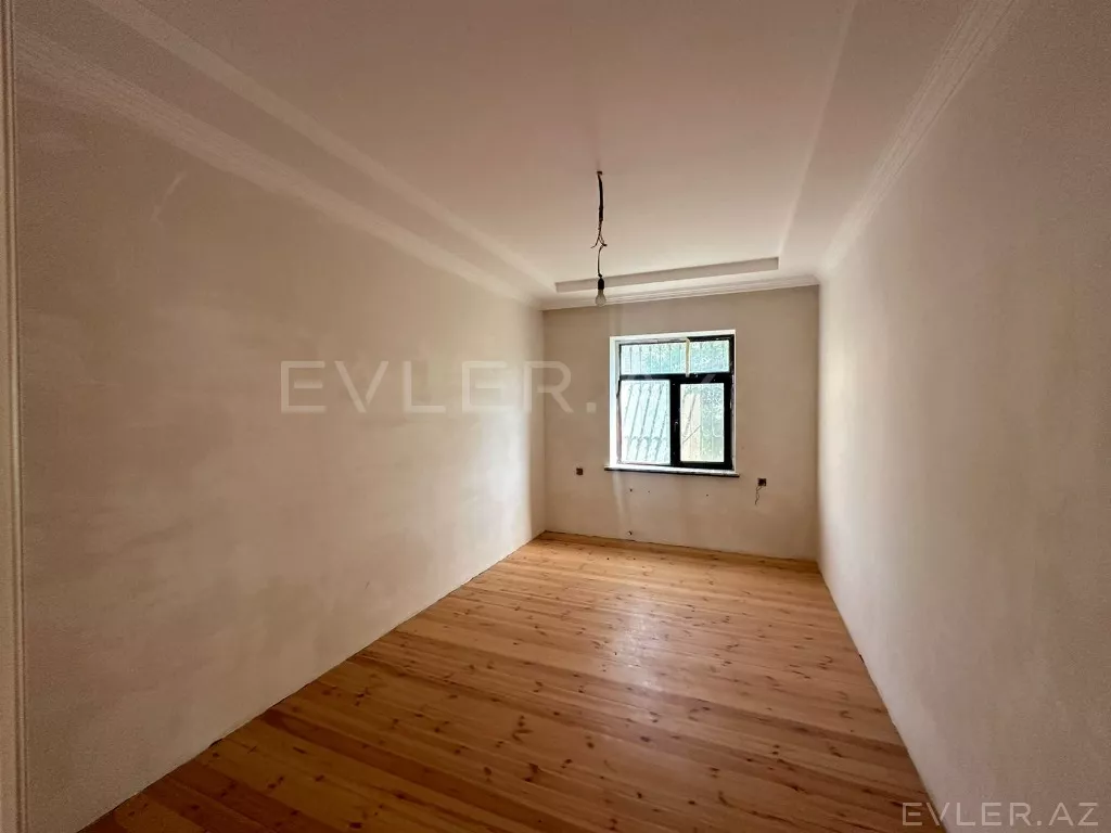 Satılır, həyət evi/villa