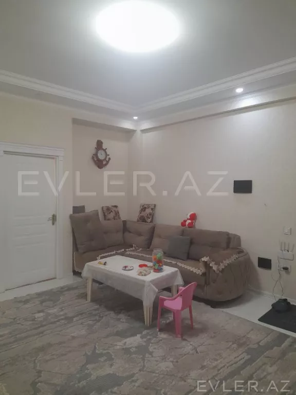 Satılır, yeni tikili