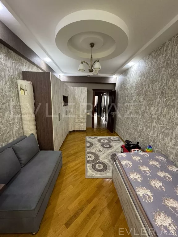 Satılır, yeni tikili