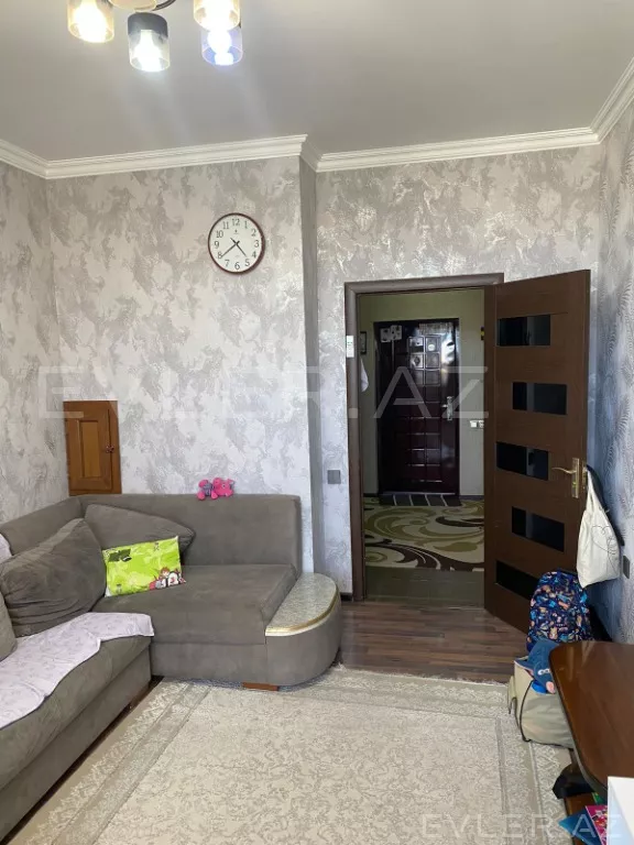 Satılır, yeni tikili