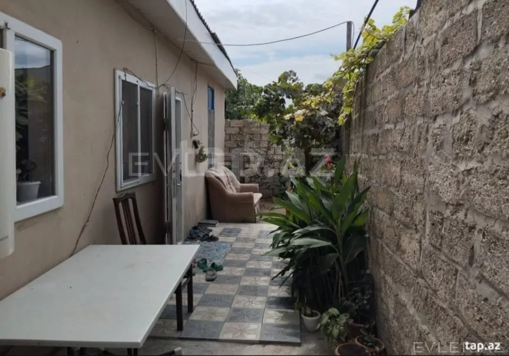 Satılır, həyət evi/villa