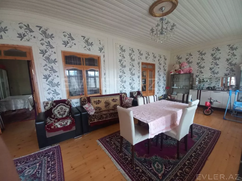 Satılır, həyət evi/villa