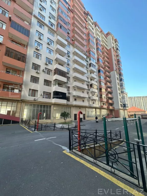 Satılır, yeni tikili
