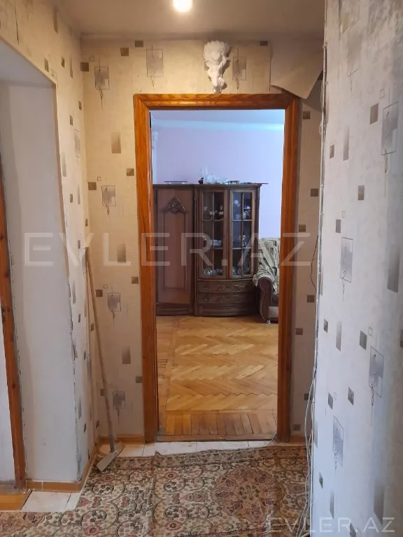Satılır, köhnə tikili