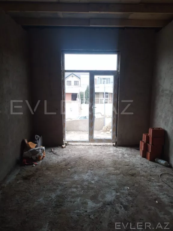Satılır, həyət evi/villa