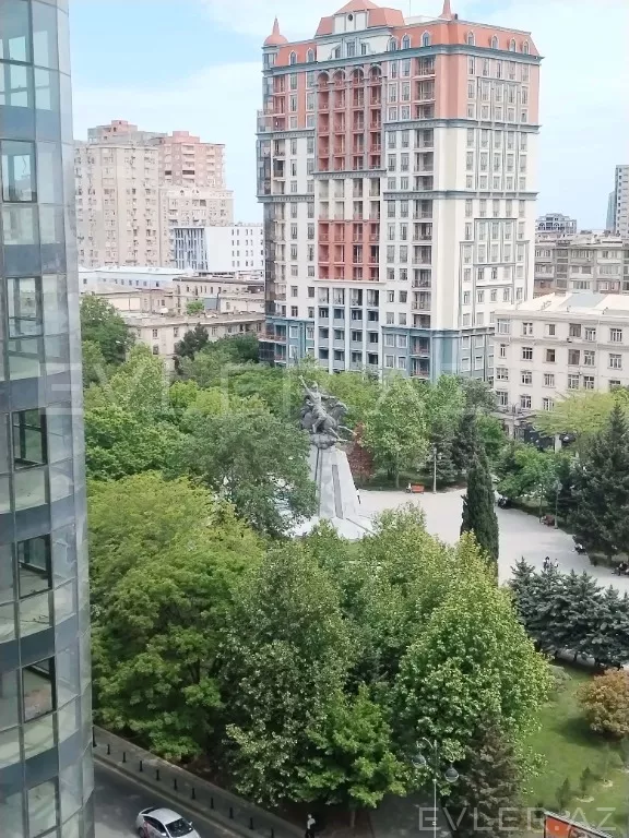 Satılır, yeni tikili