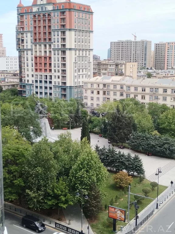 Satılır, yeni tikili
