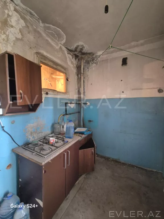 Satılır, köhnə tikili