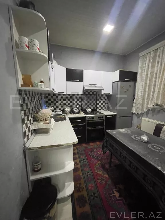 Satılır, həyət evi/villa