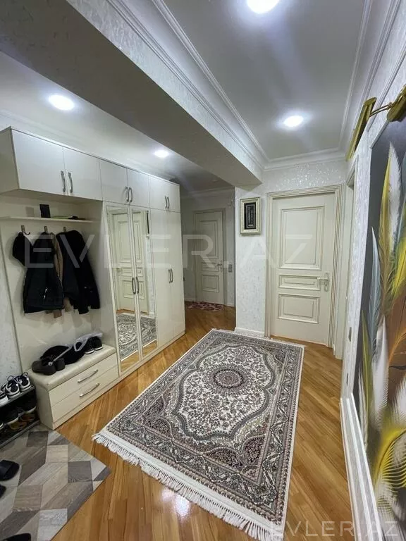 Satılır, yeni tikili