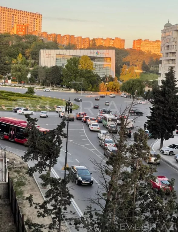 Satılır, yeni tikili