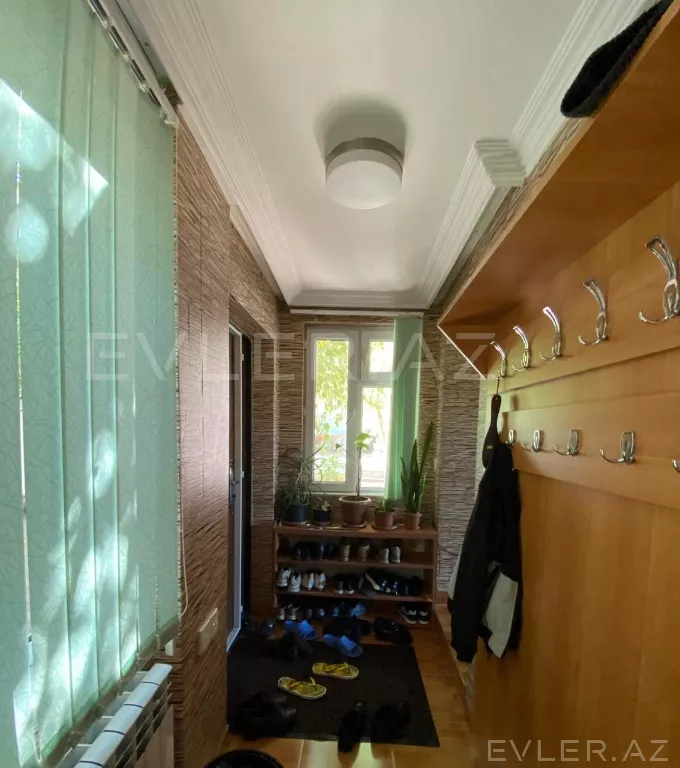 Satılır, həyət evi/villa