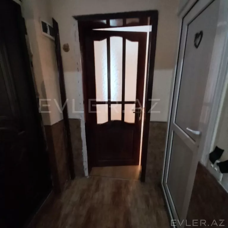 Satılır, həyət evi/villa