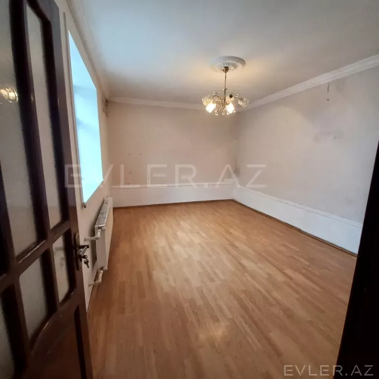 Satılır, həyət evi/villa