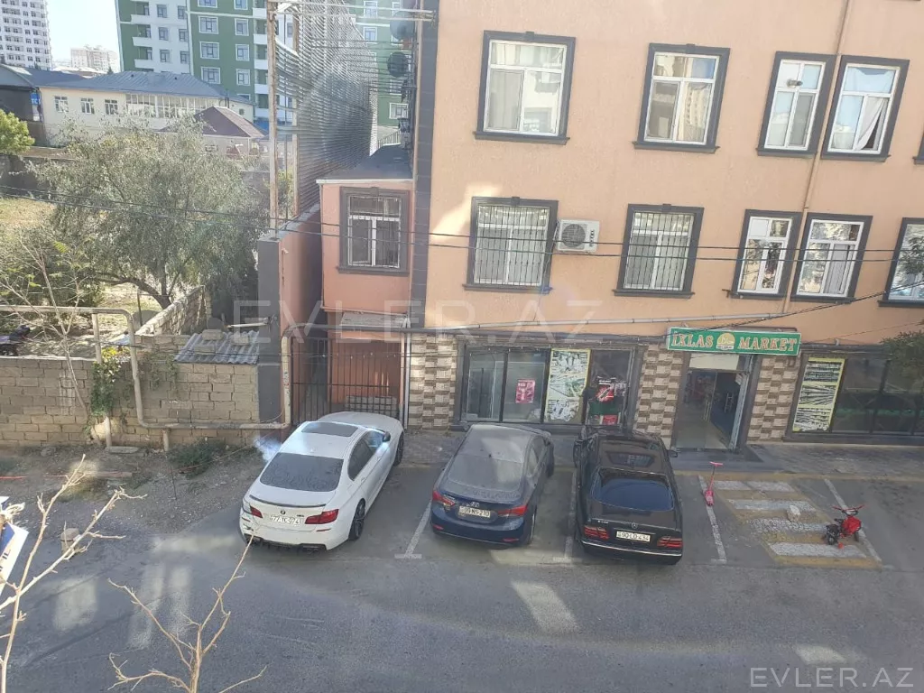 Satılır, yeni tikili