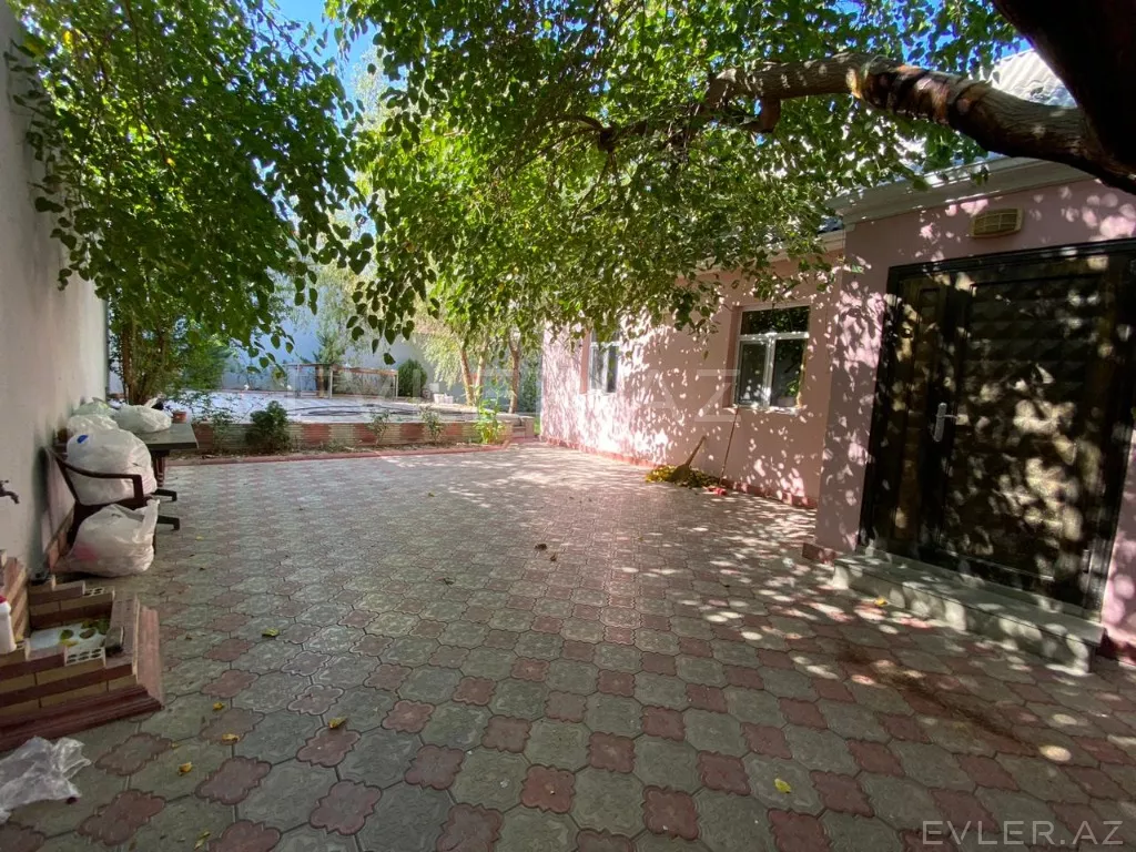 Satılır, həyət evi/villa