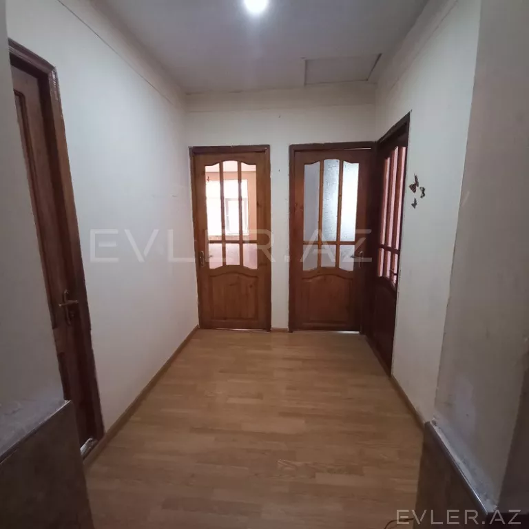 Satılır, həyət evi/villa