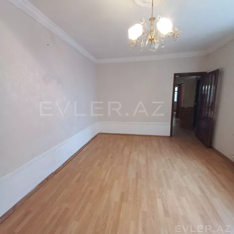 Satılır, həyət evi/villa