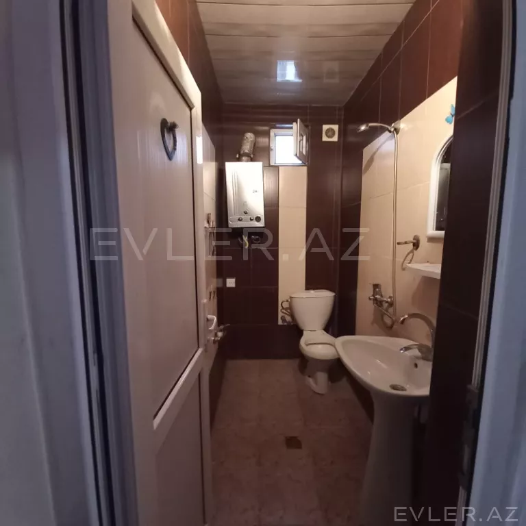 Satılır, həyət evi/villa