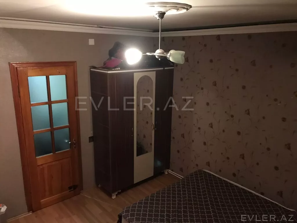 Satılır, köhnə tikili